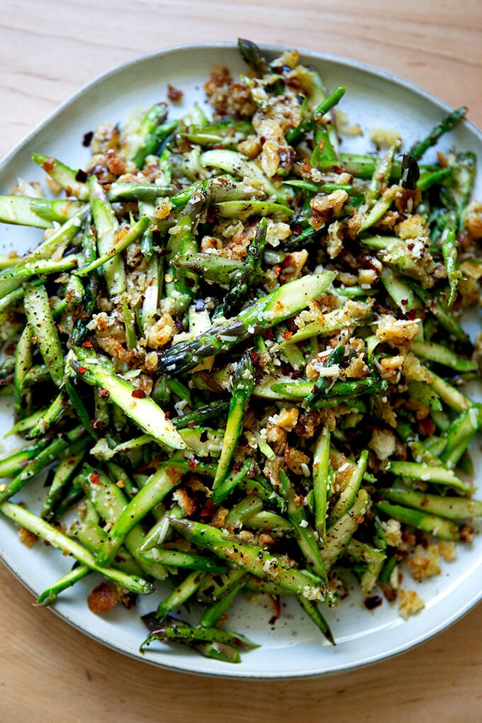 raw asparagus salad with walnuts parmesan - Article 2